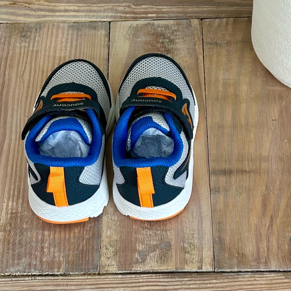 Saucony Ride Jr. Sneaker 🆕💙 - Picture 3 of 9